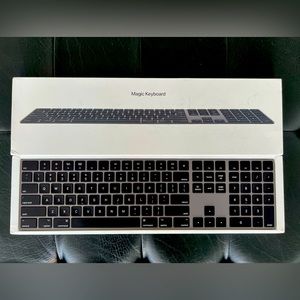 Apple Magic Keyboard 2 with Numeric Number Pad in Space Gray